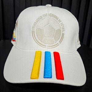 COLOMBIA White Cap with Multicolor Stripes